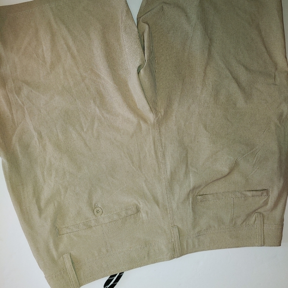 Hang Ten Tan Shorts 36 - Picture 3 of 4